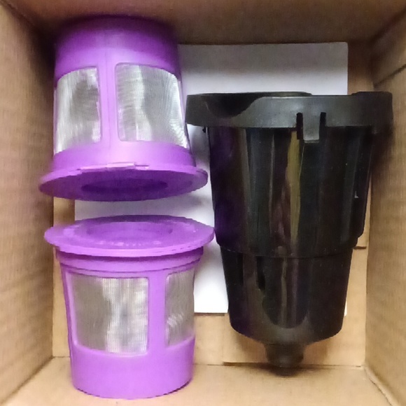 TWO SINGLE SERVE CUPS AND ADAPTER FOR MINI BREWERS - Picture 3 of 5